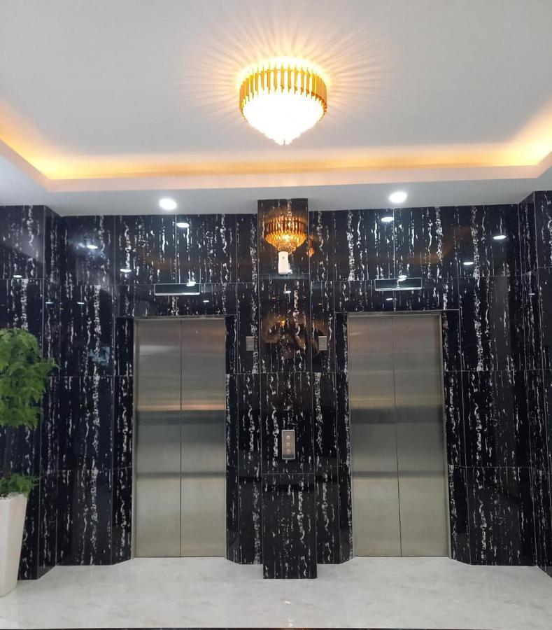 Grand Avira Hotel Batu Merah Ngoại thất bức ảnh